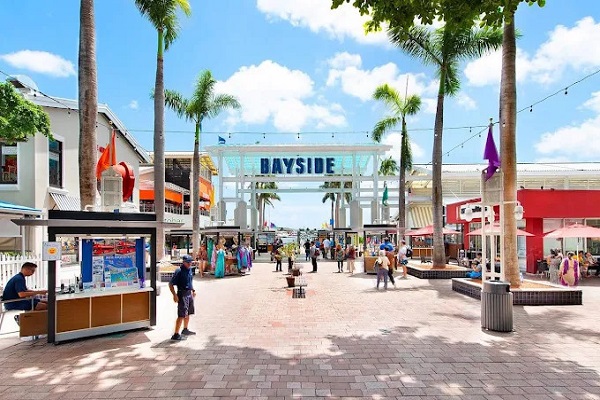 Shopping in Miami