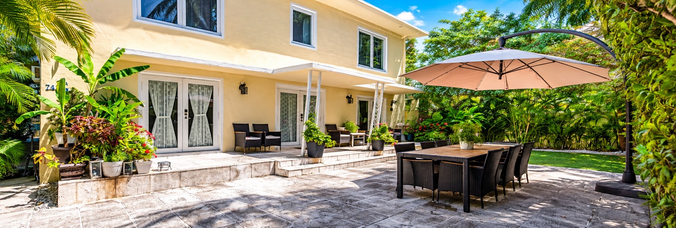 Bed & Breakfast in Miami Bed & Breakfast in Miami